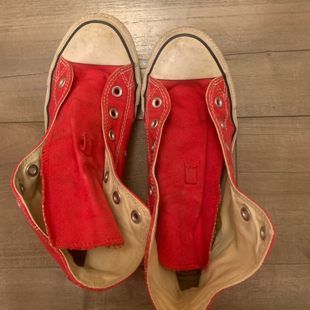 Red converse size 8 women’s